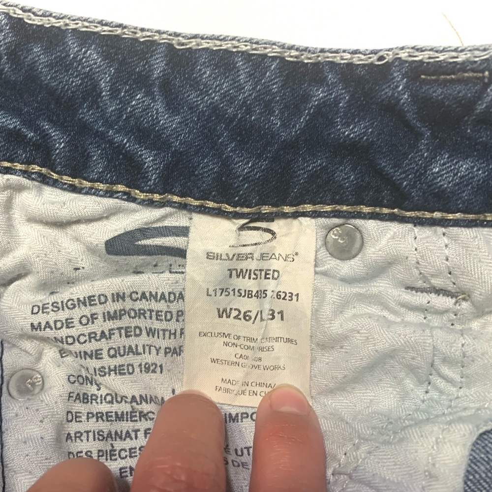 Silver Jeans - Picture 4 of 4